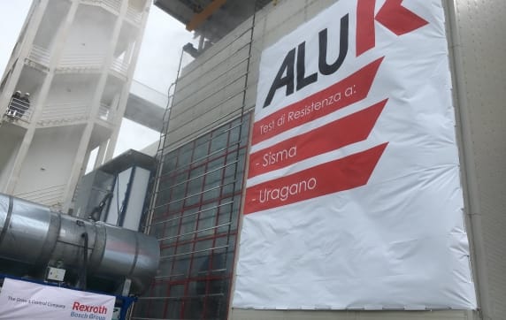 AluK’s SL50 façade defeats hurricane testing at the Building Future Lab conference