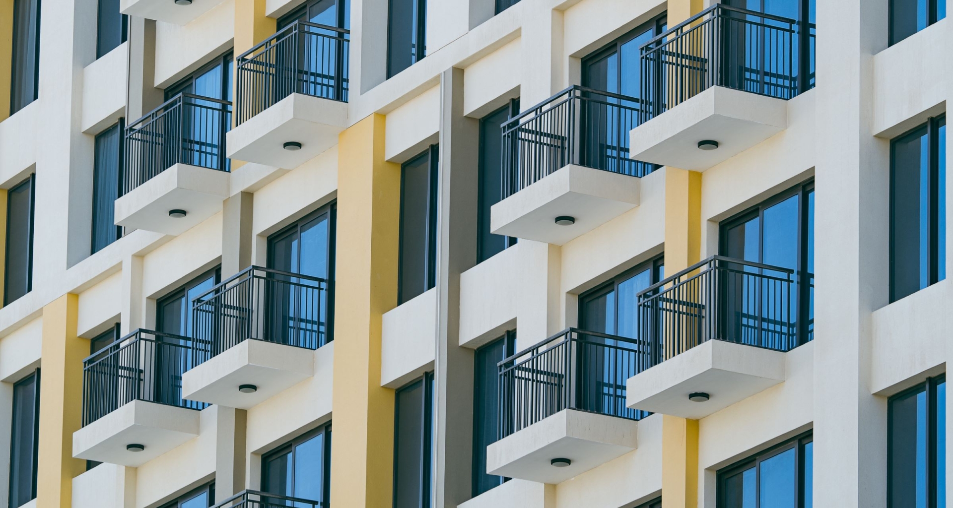 Una Apartments